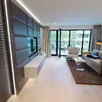 White Pearl 1.12 Apartment *